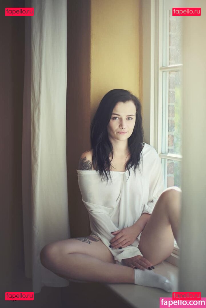 Wer ist sie ? / https: / sorrygirlss_ / throatgoatsell Onlyfans Photo Gallery 