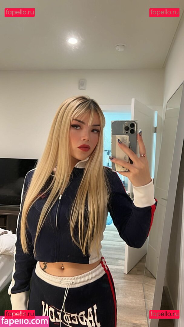 Michelle Sun Nude Onlyfans Photo 22