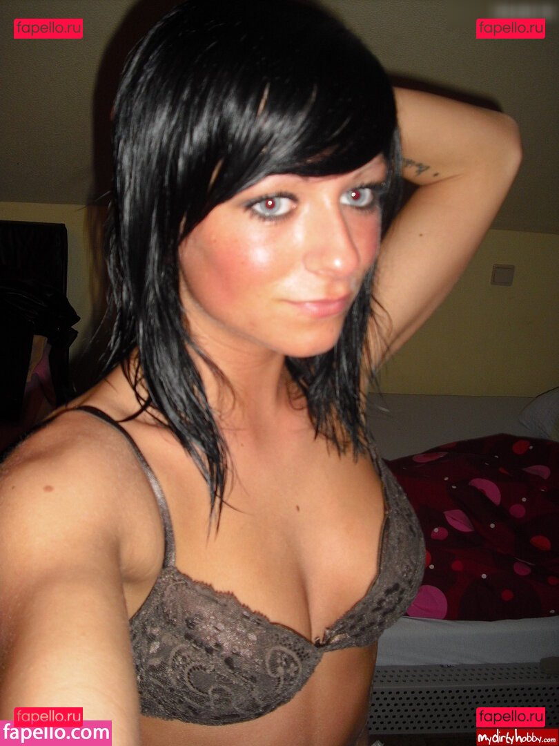 Lizzyvanhyde Nude Onlyfans Photo 36