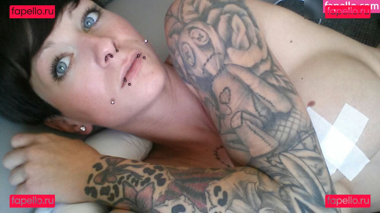 Lizzyvanhyde Nude Onlyfans Photo 26