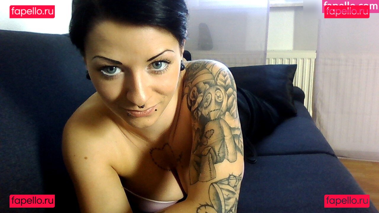 Lizzyvanhyde Nude Onlyfans Photo 16