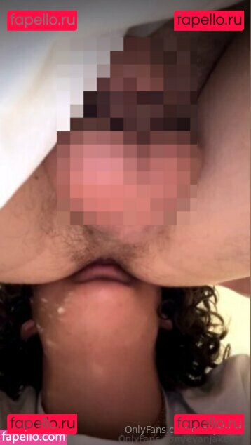 evanjakeof / onlyevanof Onlyfans Photo Gallery 