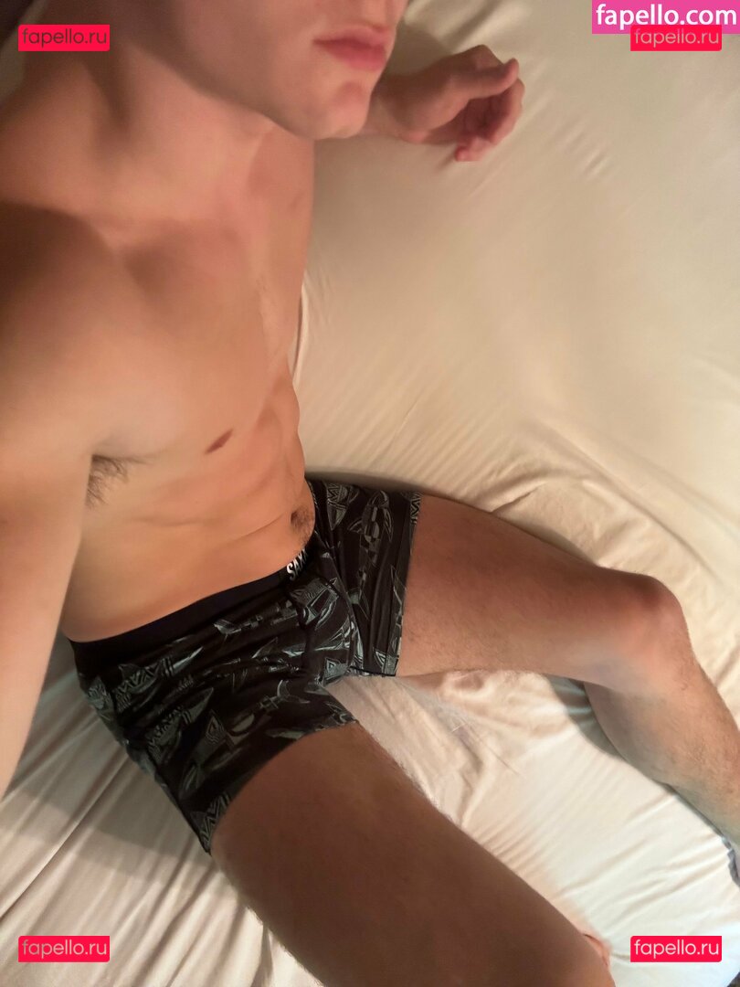evanjakeof Nude Onlyfans Photo 5