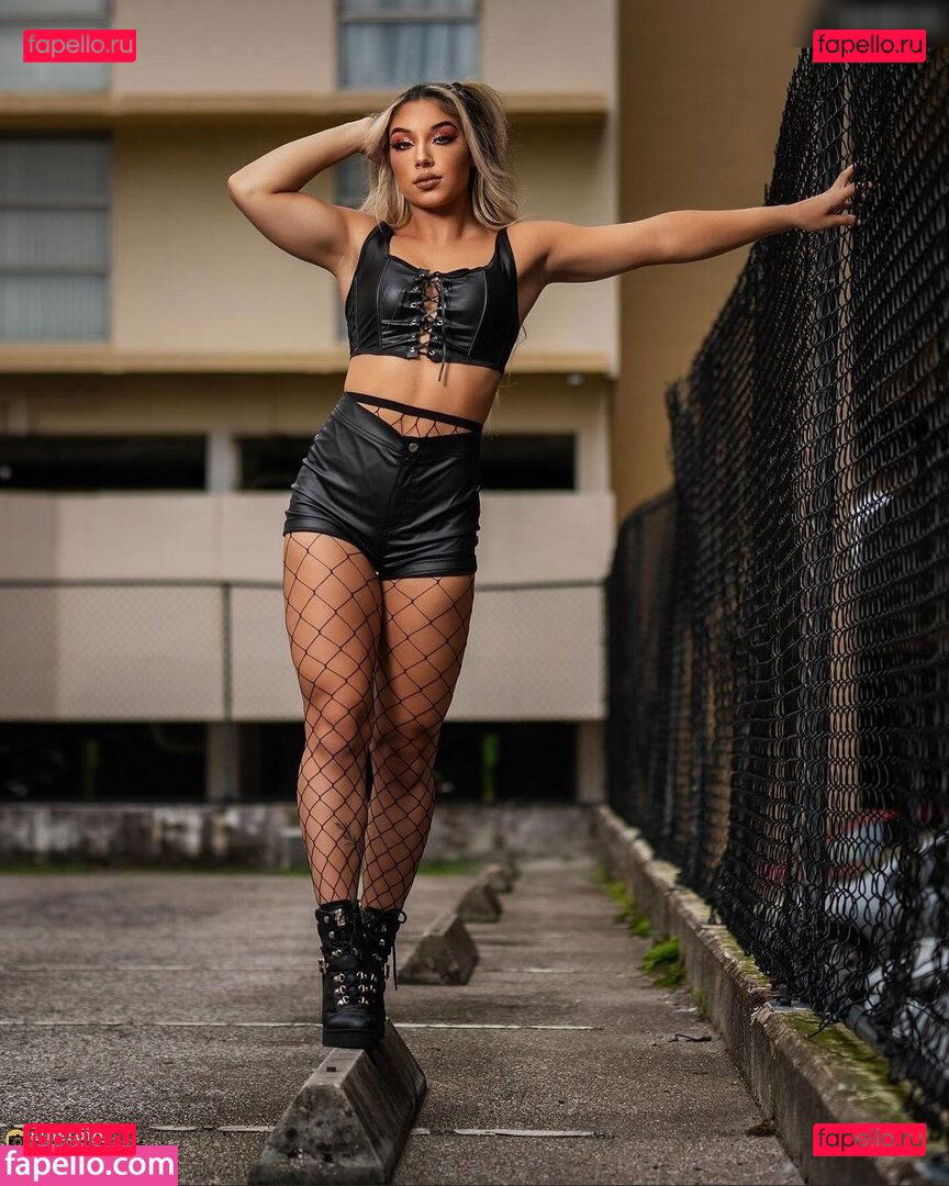 Thea Hail / superstars / theahail_wwe Onlyfans Photo Gallery 