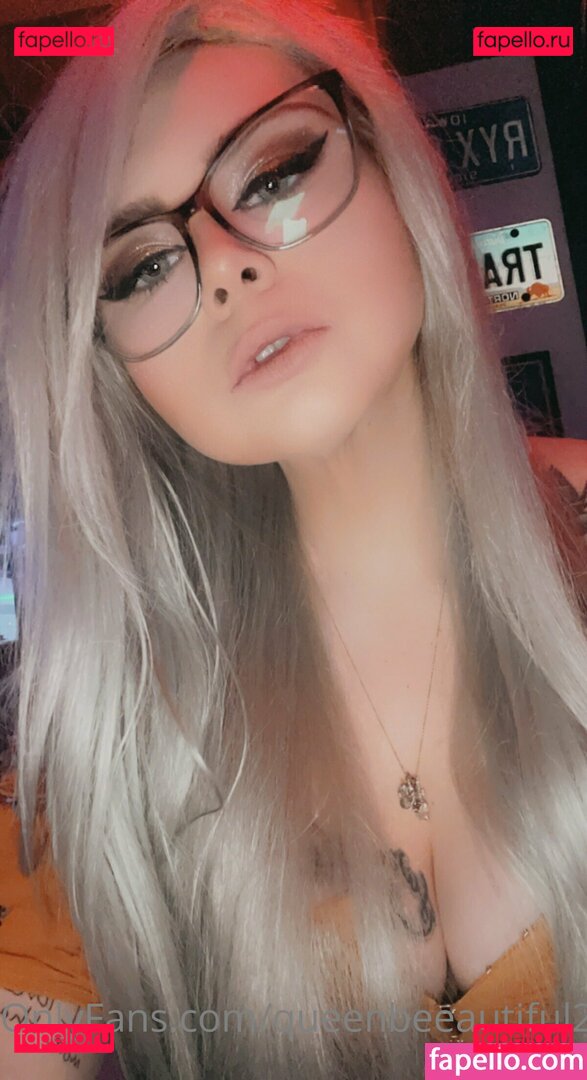 qlfjj / queenbeeautiful2021 Onlyfans Photo Gallery 