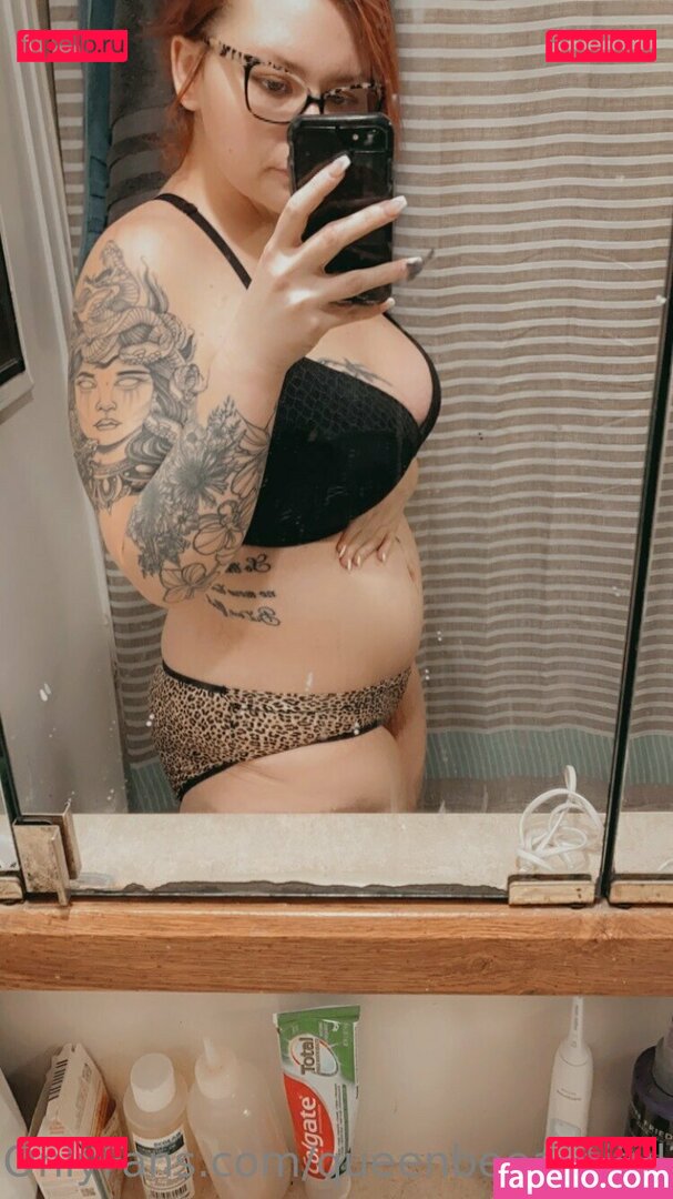 qlfjj / queenbeeautiful2021 Onlyfans Photo Gallery 