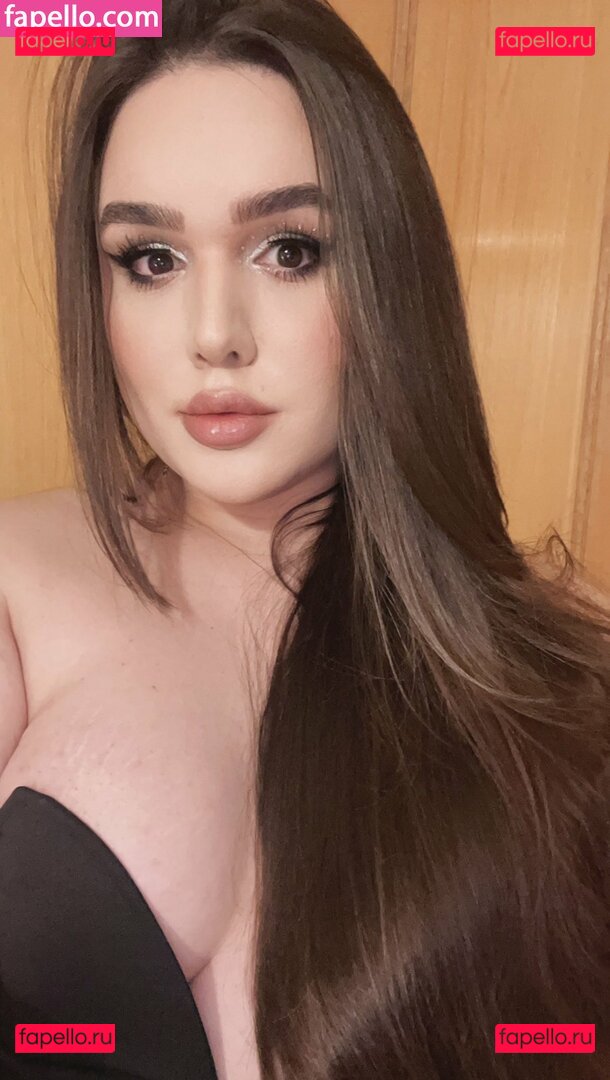 Yasmin Bianchi / theangeldesire / yasminbianchits / yasmingbianchi Onlyfans Photo Gallery 