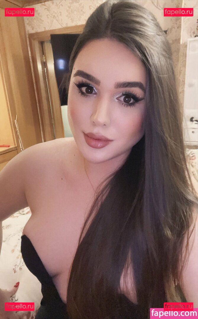 Yasmin Bianchi / theangeldesire / yasminbianchits / yasmingbianchi Onlyfans Photo Gallery 