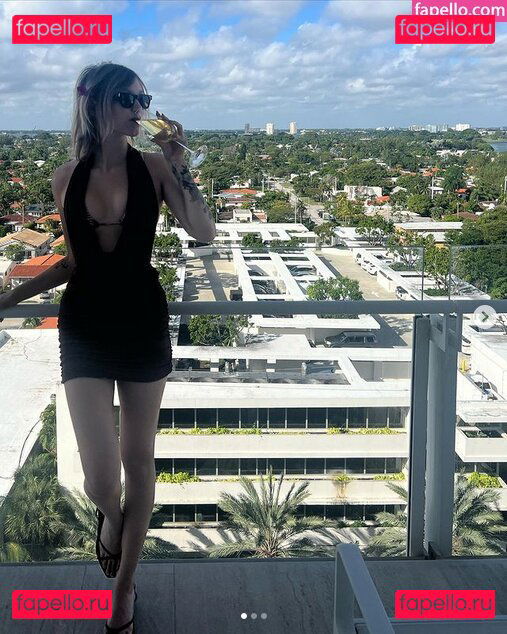 Grace VanderWaal / gracevanderwaal Onlyfans Photo Gallery 