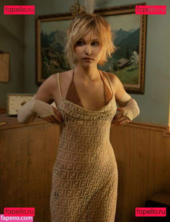 Grace VanderWaal / gracevanderwaal Onlyfans Photo Gallery 