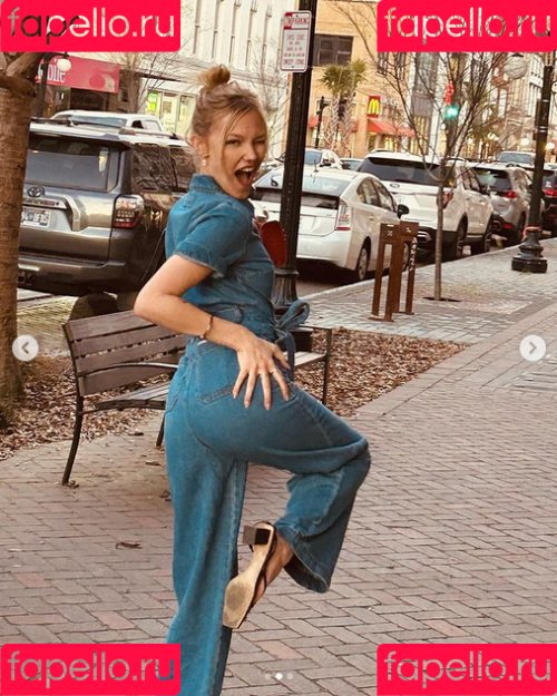 Grace VanderWaal Nude Onlyfans Photo 18