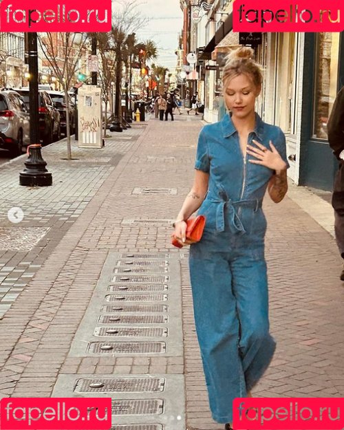 Grace VanderWaal Nude Onlyfans Photo 17