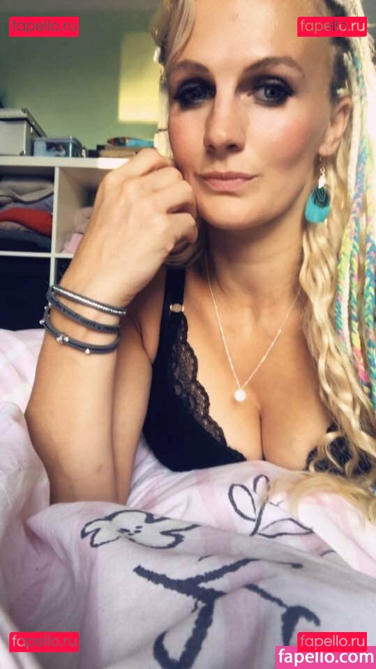 Cindy Dandois / DandoisCindy / cindydandois Onlyfans Photo Gallery 