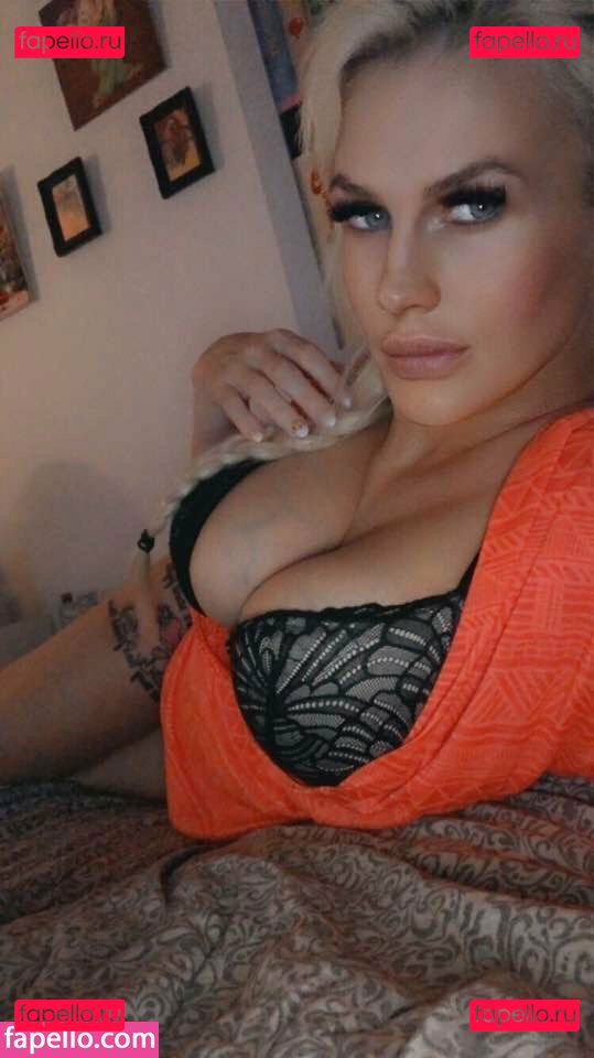 Cindy Dandois / DandoisCindy / cindydandois Onlyfans Photo Gallery 