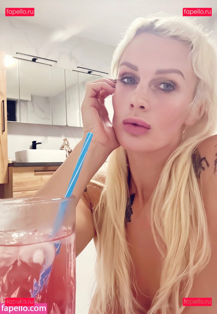 Cindy Dandois / DandoisCindy / cindydandois Onlyfans Photo Gallery 