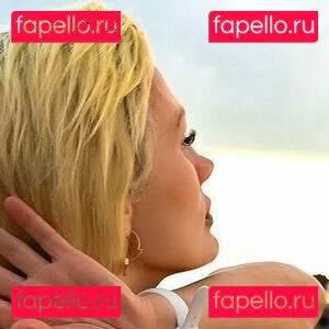 Cindy Dandois / DandoisCindy / cindydandois Onlyfans Photo Gallery 