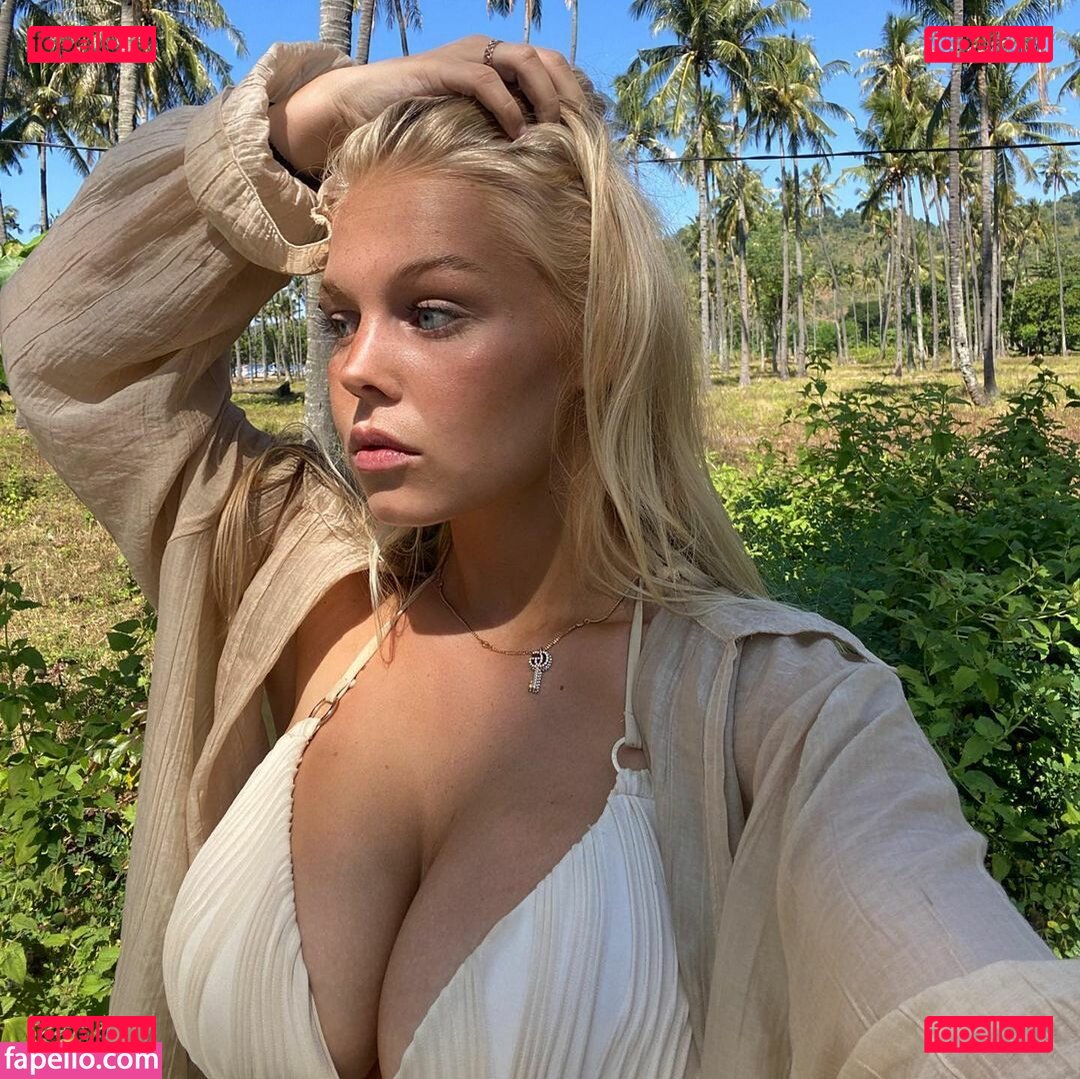 Melisande Nude Onlyfans Photo 24