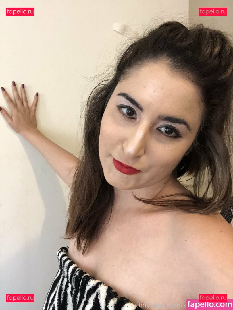 sarcasticbrunettes.library Nude Onlyfans Photo 40