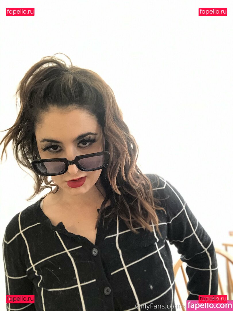 sarcasticbrunettes.library Nude Onlyfans Photo 37