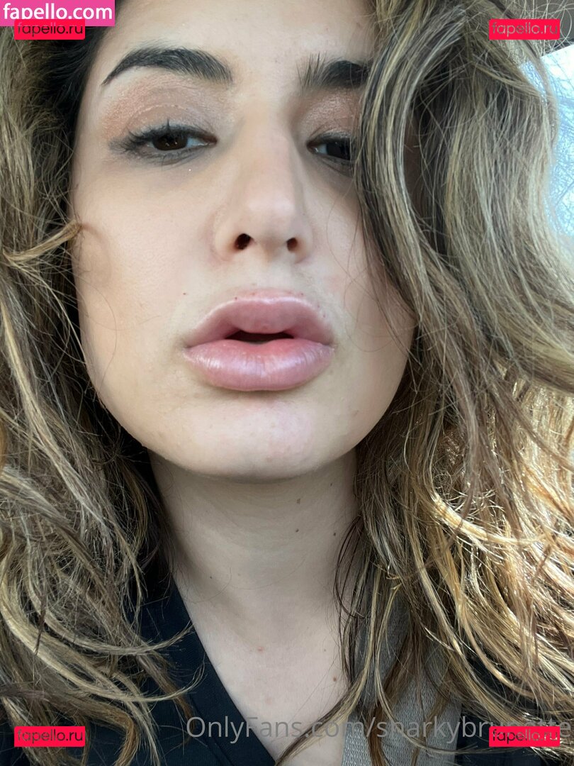 sarcasticbrunettes.library Nude Onlyfans Photo 24