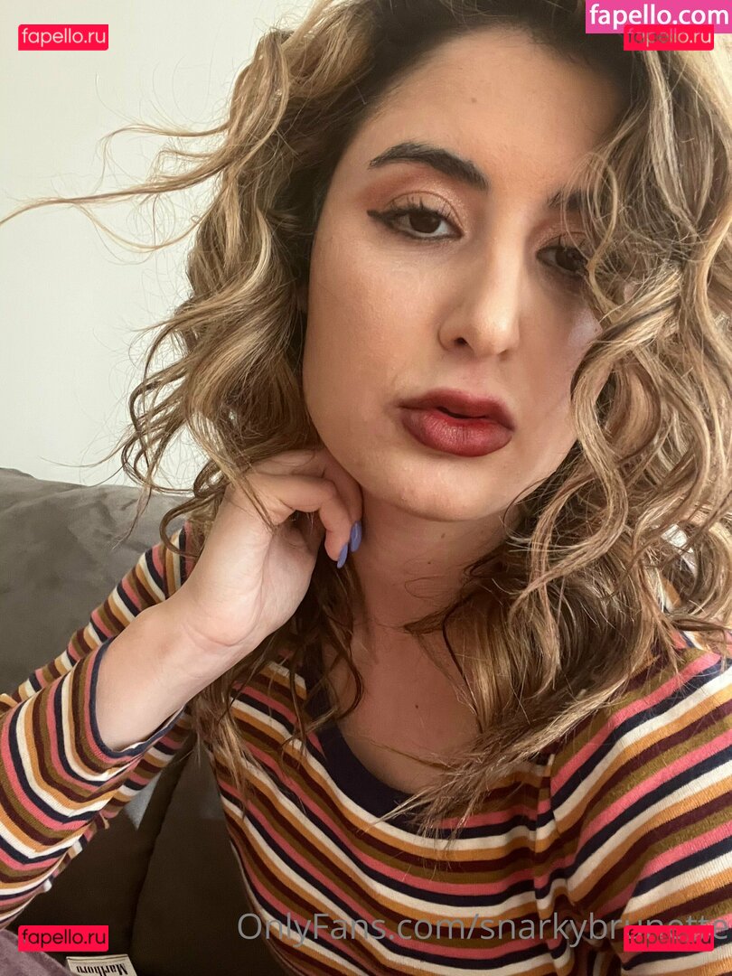 sarcasticbrunettes.library Nude Onlyfans Photo 14