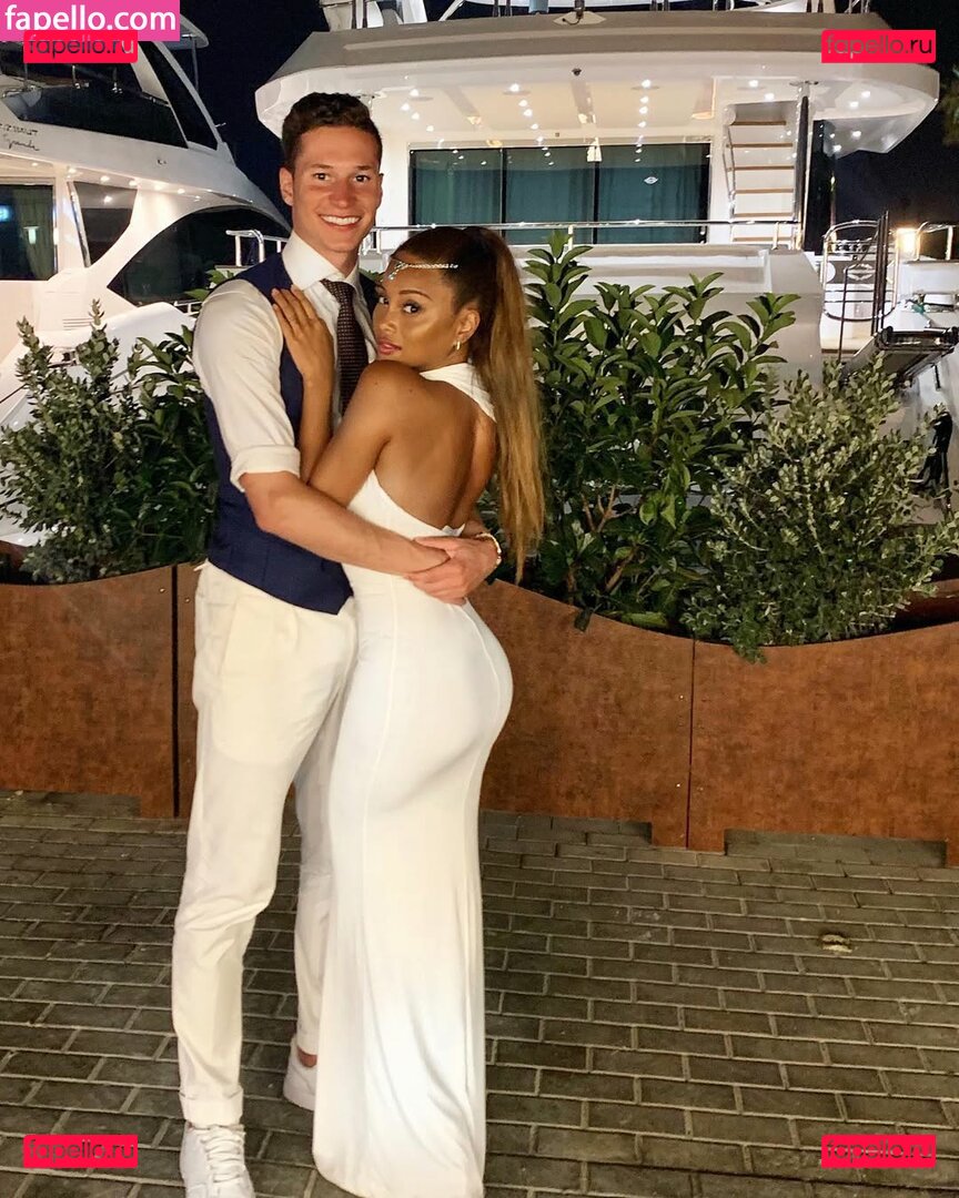 WMAF Alpha Couples Nude Onlyfans Photo 16