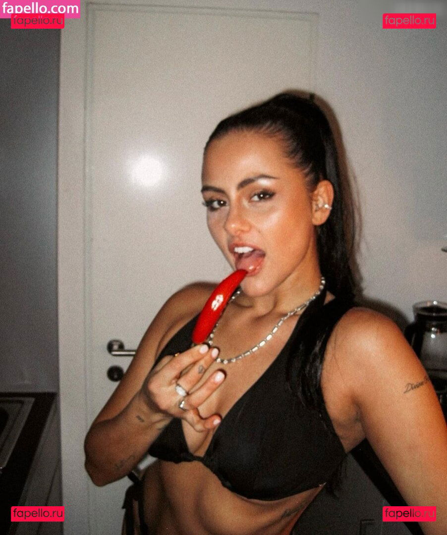 Anna Grey / annagrey.music Onlyfans Photo Gallery 