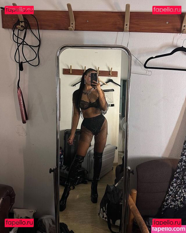 Anna Grey / annagrey.music Onlyfans Photo Gallery 