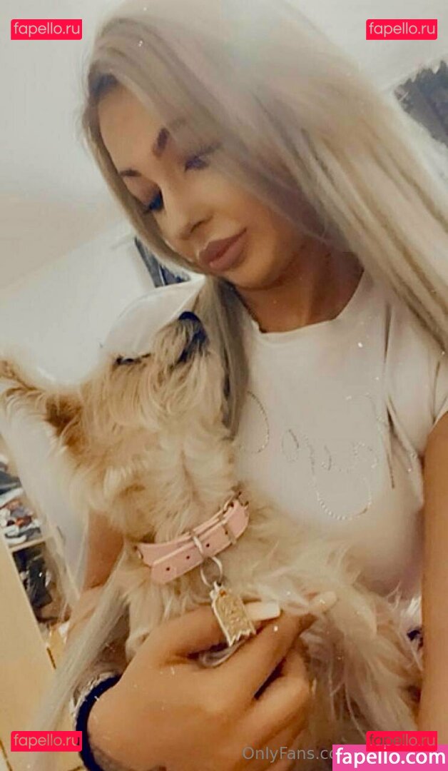 r_j_b_queen / riabqueen Onlyfans Photo Gallery 