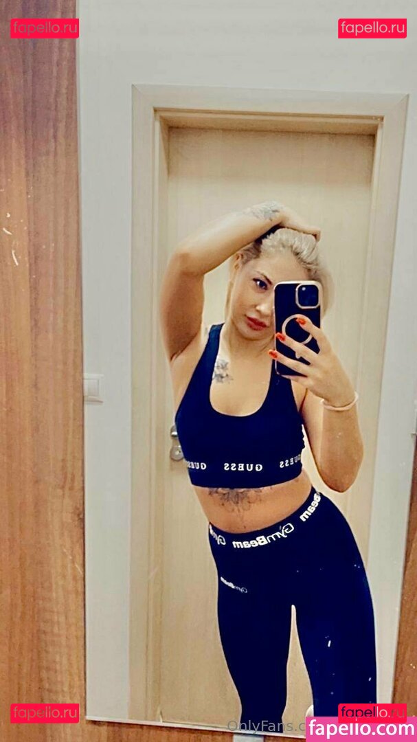 r_j_b_queen / riabqueen Onlyfans Photo Gallery 