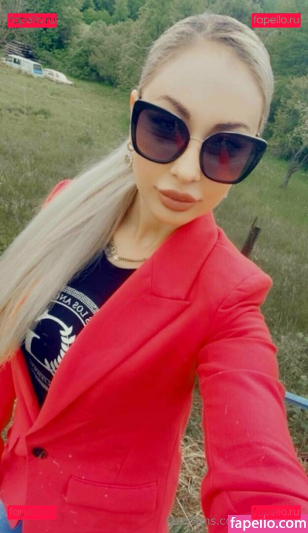 r_j_b_queen / riabqueen Onlyfans Photo Gallery 