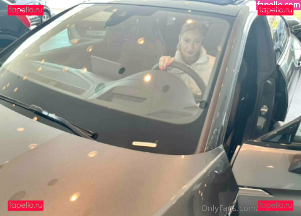 r_j_b_queen / riabqueen Onlyfans Photo Gallery 