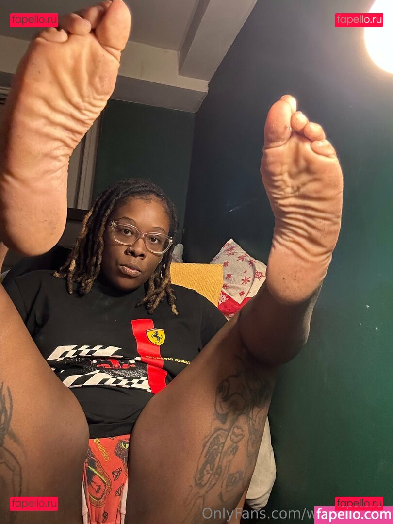 whimsybloo / whimsybloom.kl Onlyfans Photo Gallery 