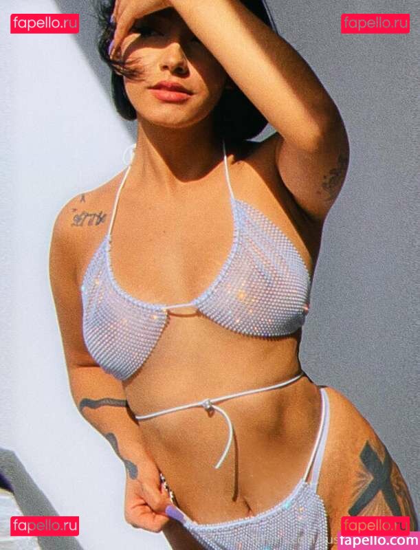 Kenny Bell / https: / lilsusannax / littlesusanna Onlyfans Photo Gallery 