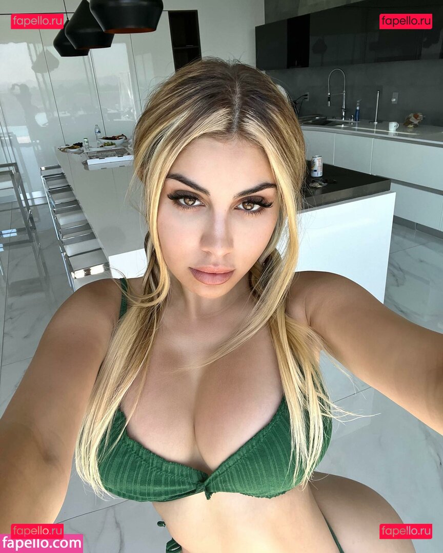 Alexa Dellanos / alexadellanos Onlyfans Photo Gallery 