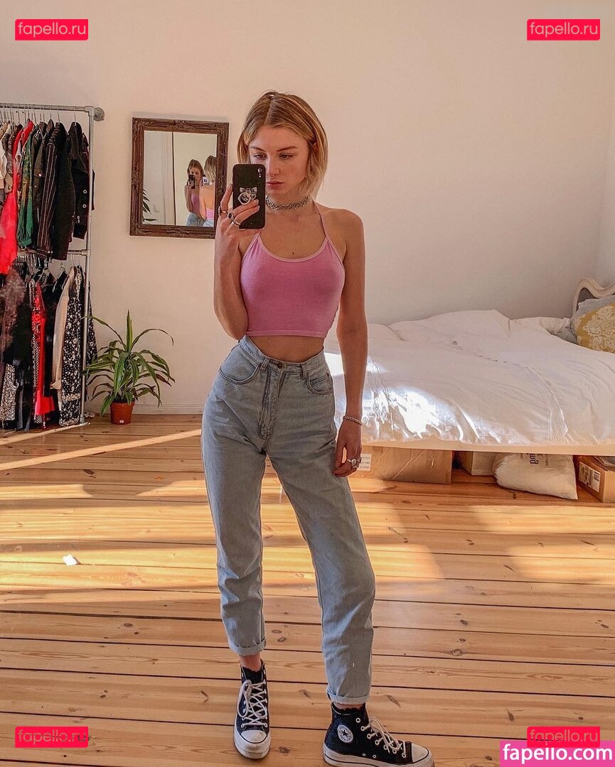 Julia Wulf Nude Onlyfans Photo 22