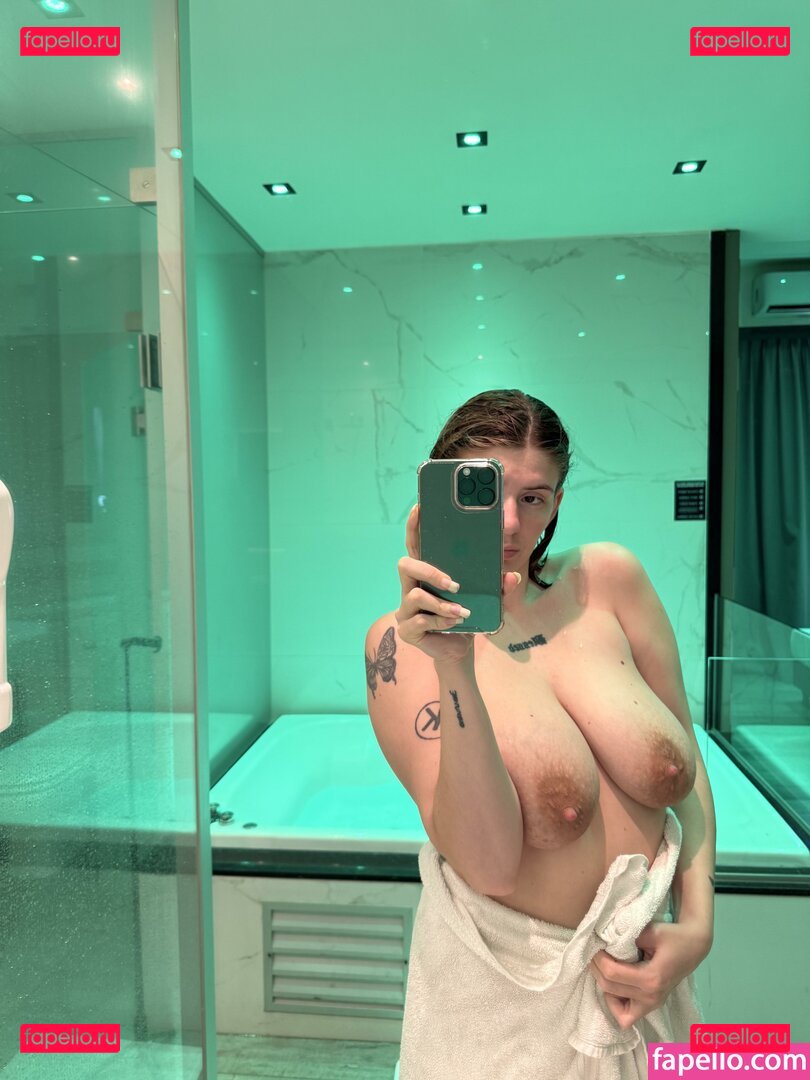 AVMANSI Onlyfans Photo Gallery 