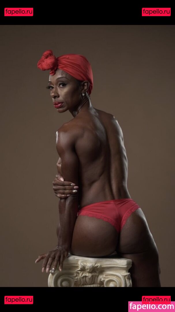 Toronica J. Nude Onlyfans Photo 32