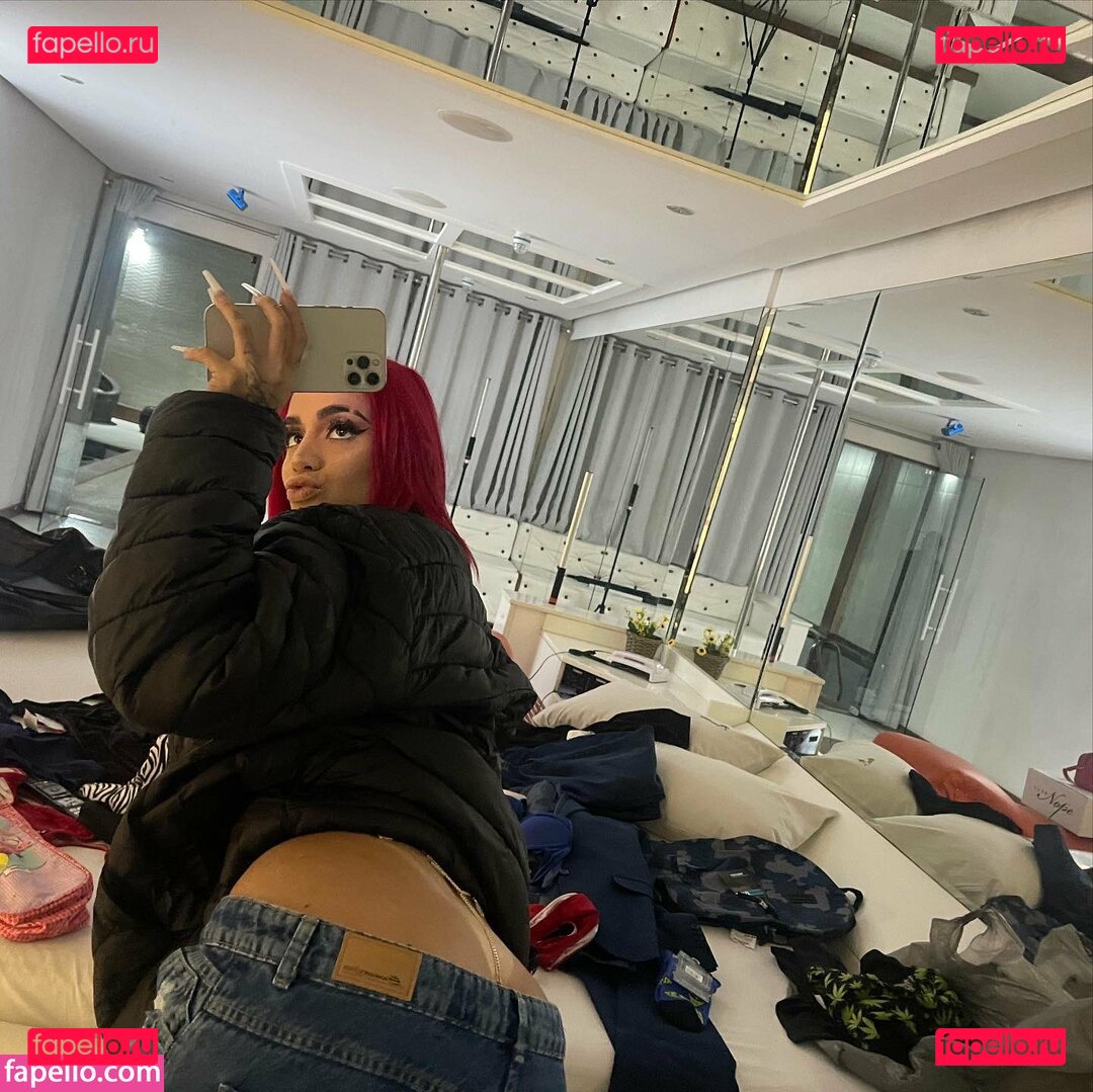 AZZY Nude Onlyfans Photo 4