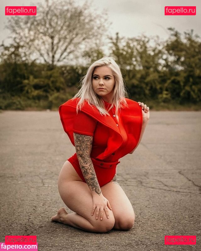 Tizeax Nude Onlyfans Photo 26