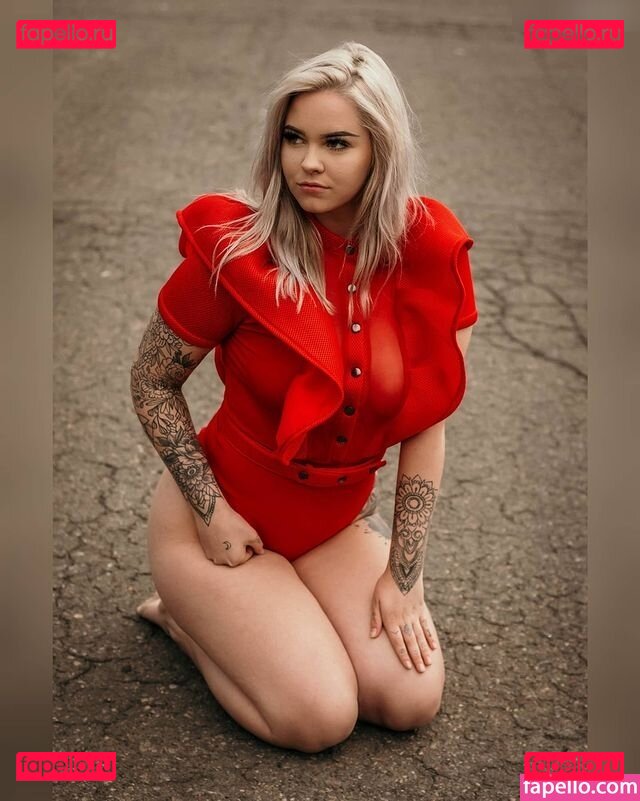 Tizeax Nude Onlyfans Photo 25