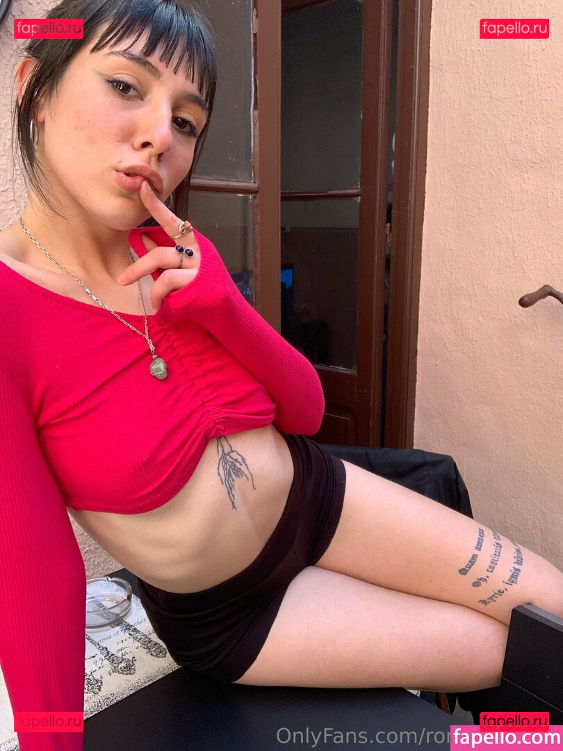 rominababee Nude Onlyfans Photo 9