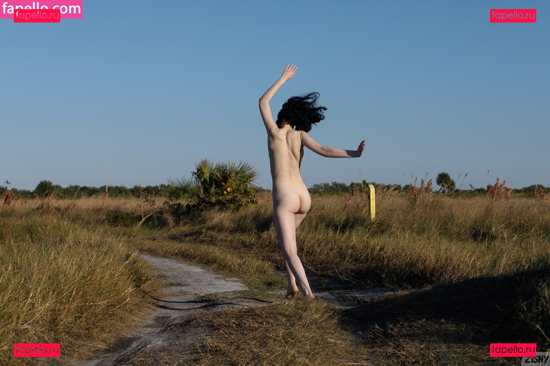 Giulia Wylde Nude Onlyfans Photo 10