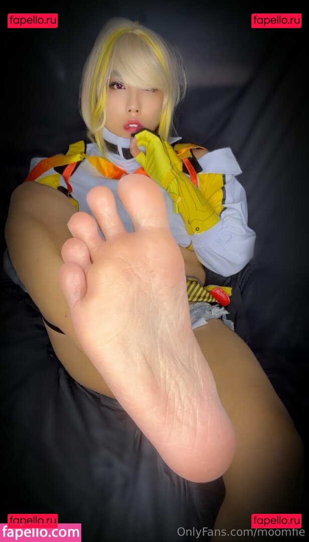 moomfie Nude Onlyfans Photo 36