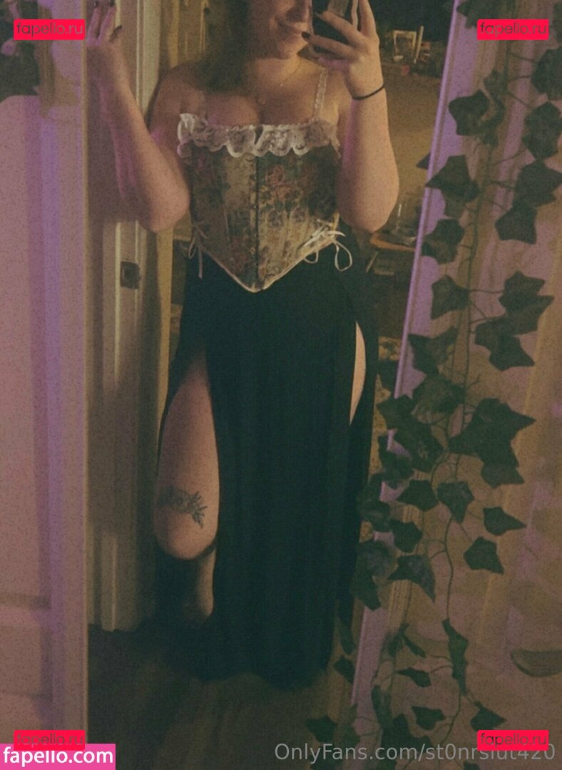 st0nrslut420 Nude Onlyfans Photo 12