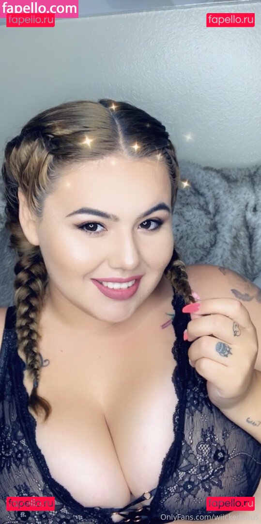 prettii_wiicked / wiickedlotus Onlyfans Photo Gallery 