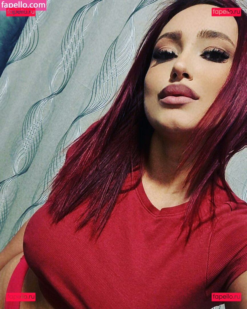 RedDesire / https: / reddesireus Onlyfans Photo Gallery 