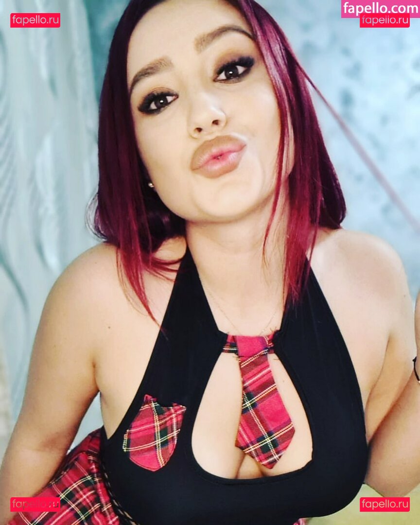 RedDesire / https: / reddesireus Onlyfans Photo Gallery 