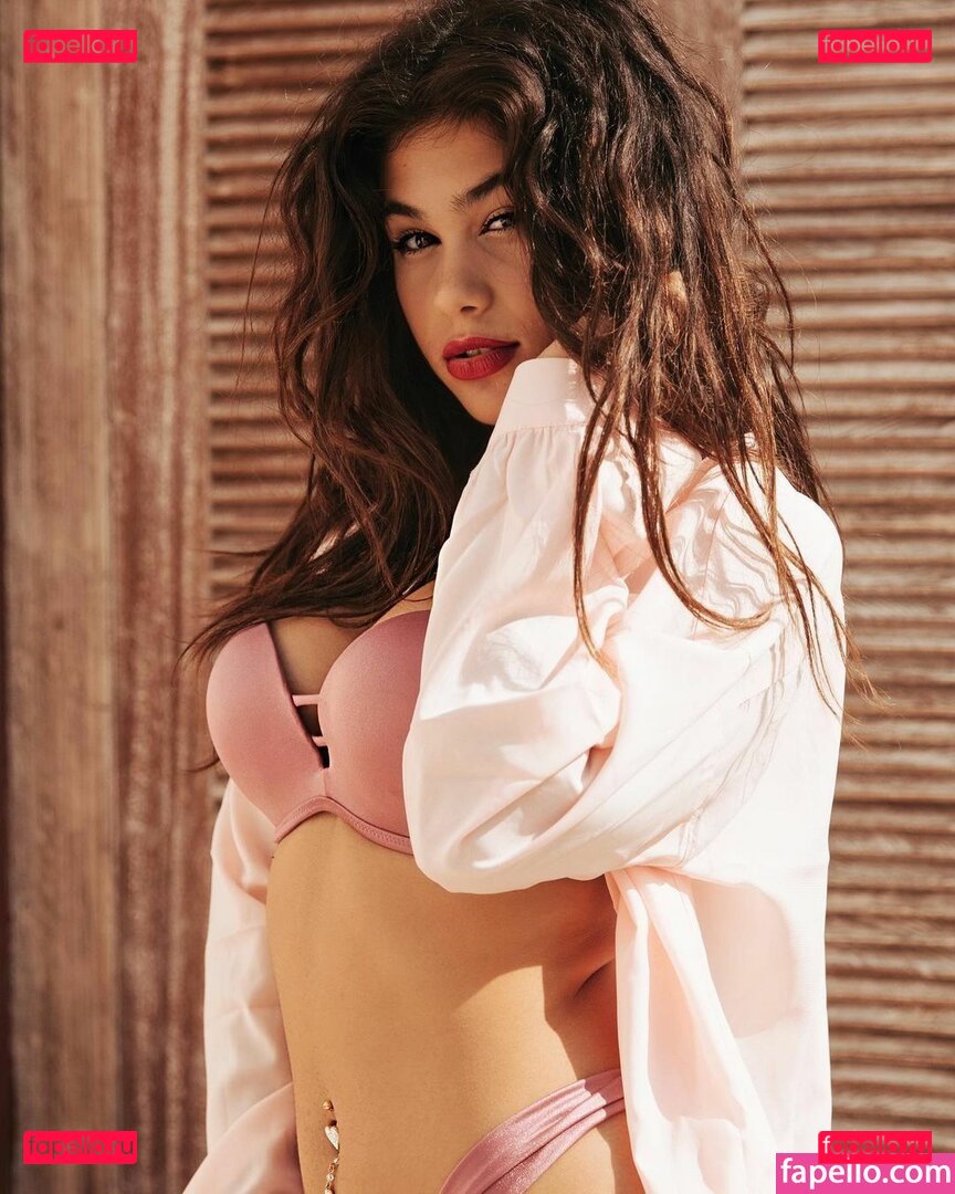 Giulia Sara Salemi Onlyfans Photo Gallery 