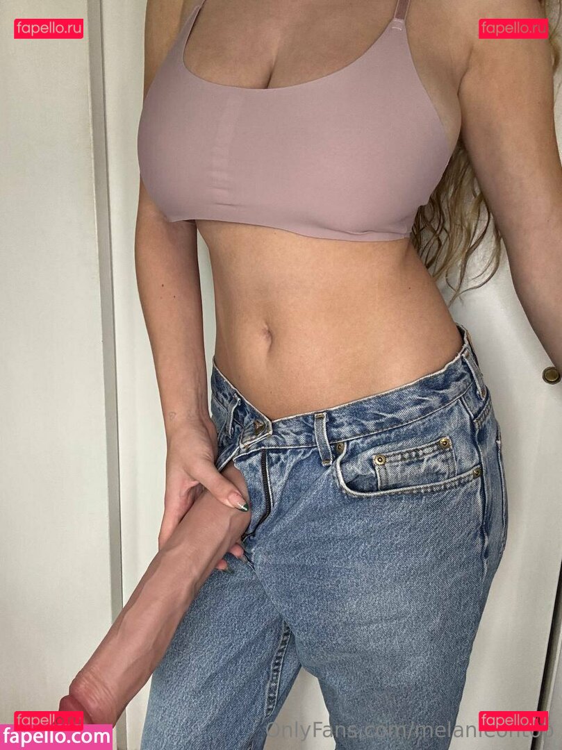melanieontop / reel Onlyfans Photo Gallery 